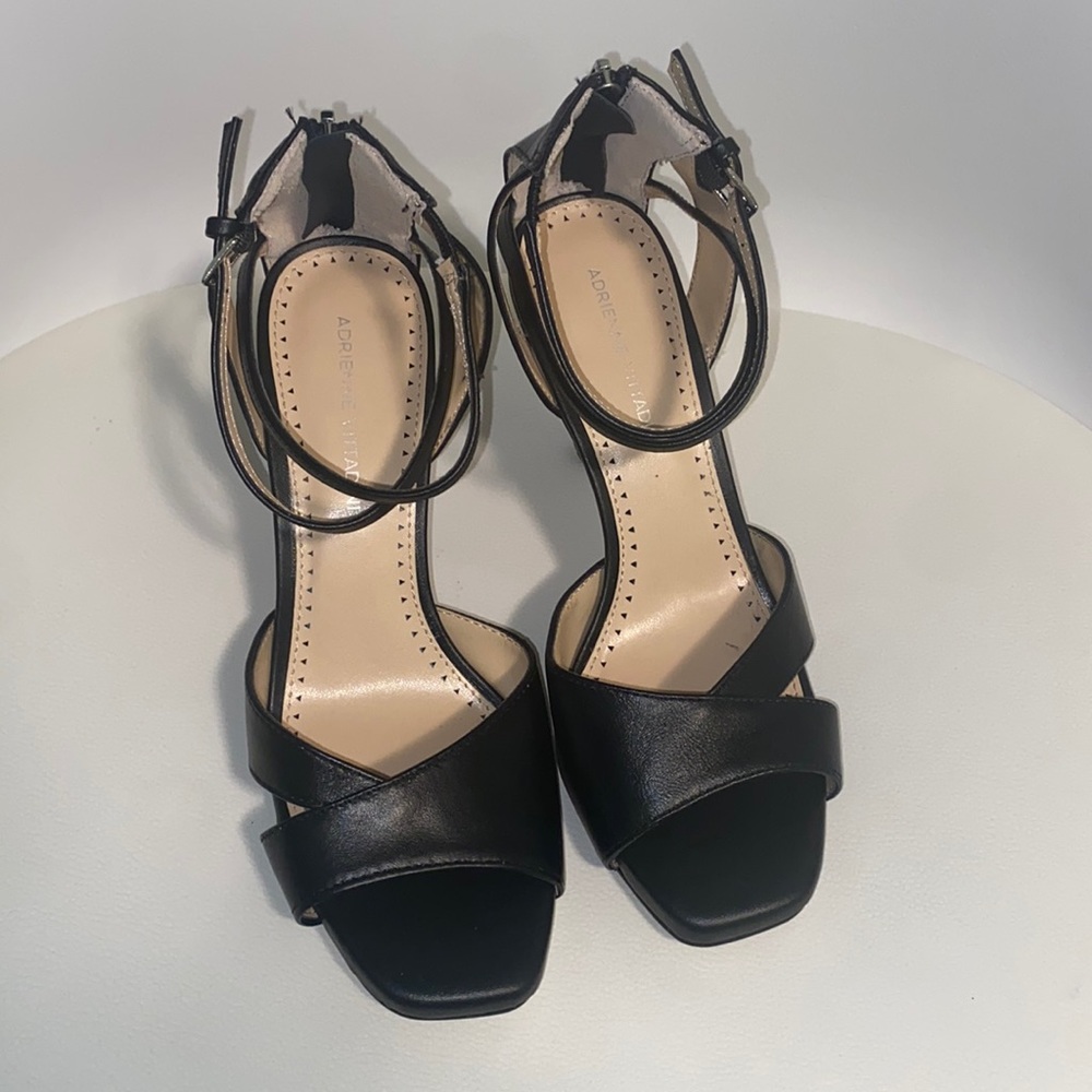 New Adrienne Vittadini black heels